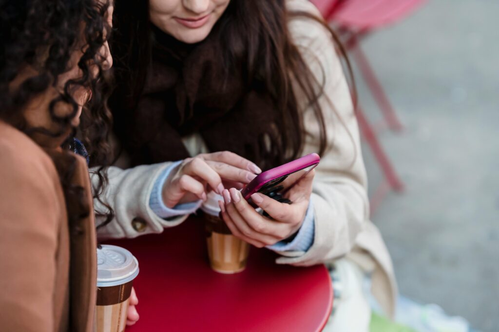 How to Choose a 5G Phone